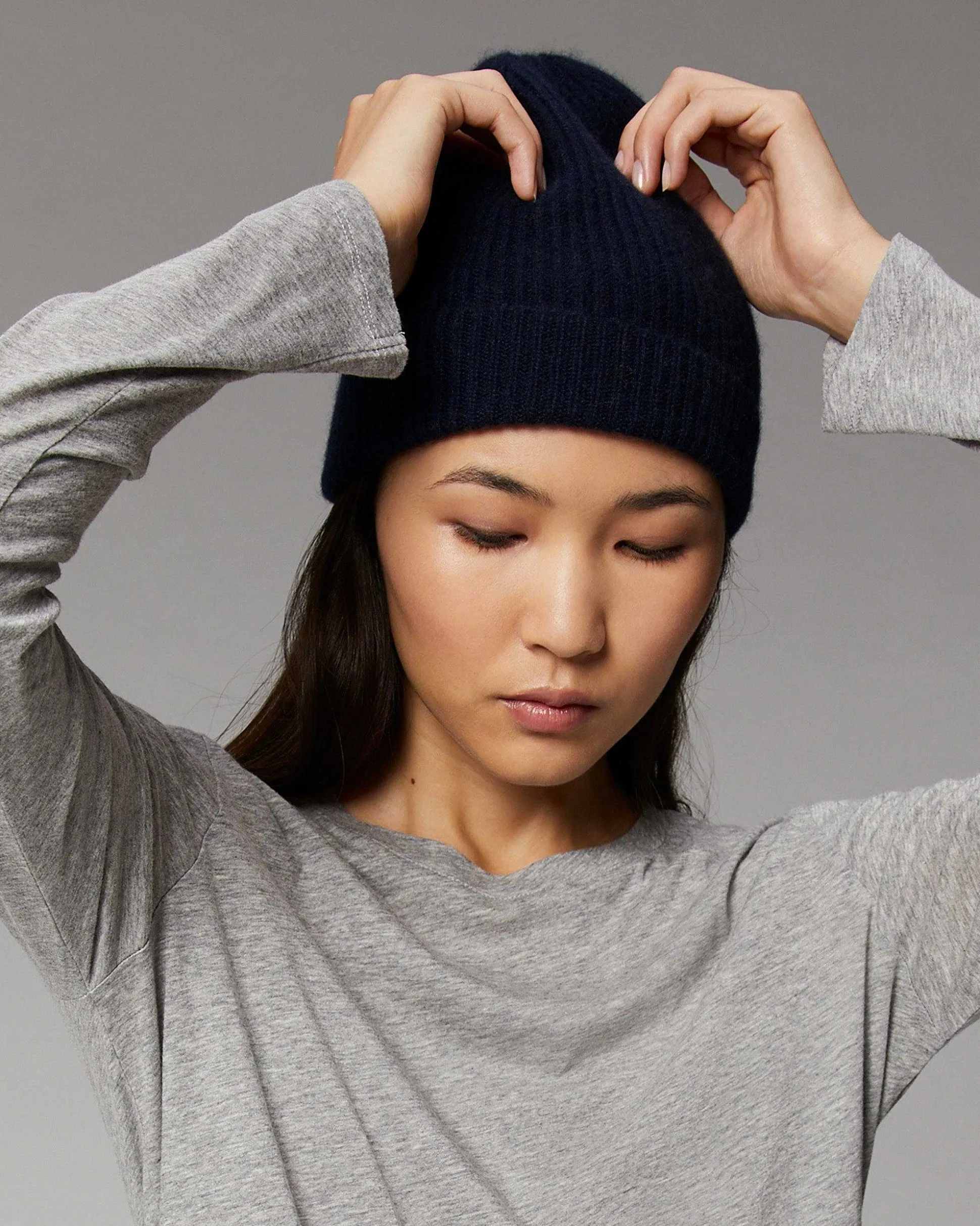 Bonnet A Revers A Petites Cotes