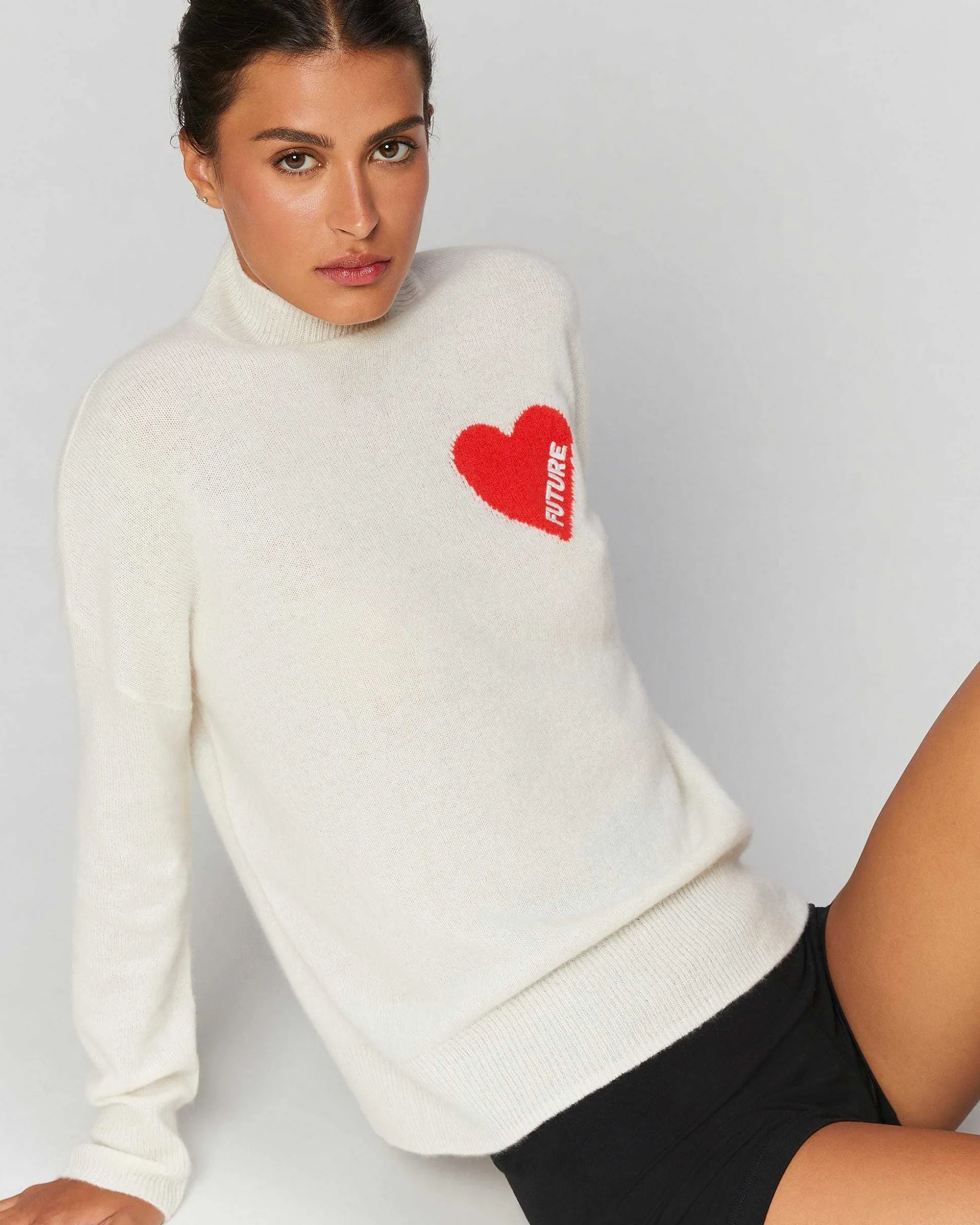 Pull Col Montant Coeur Leger