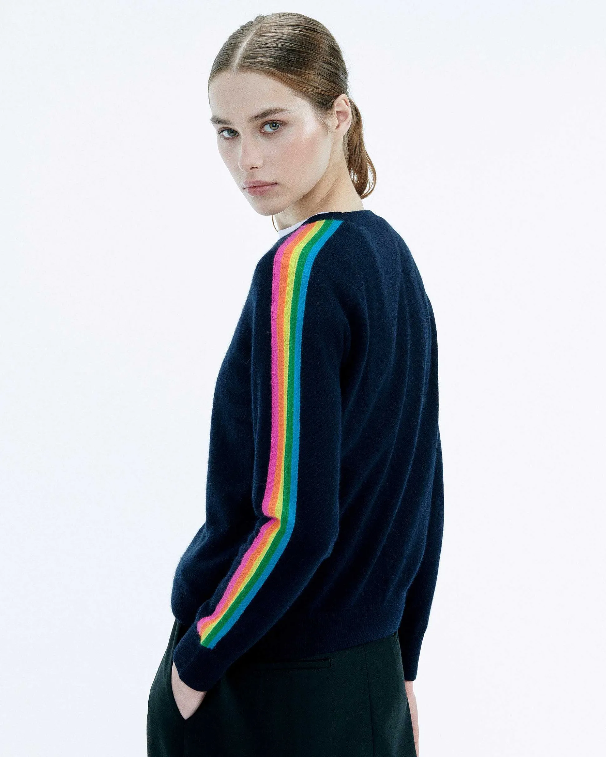 Pull Col Rond Bande Multicolore Aux Manches