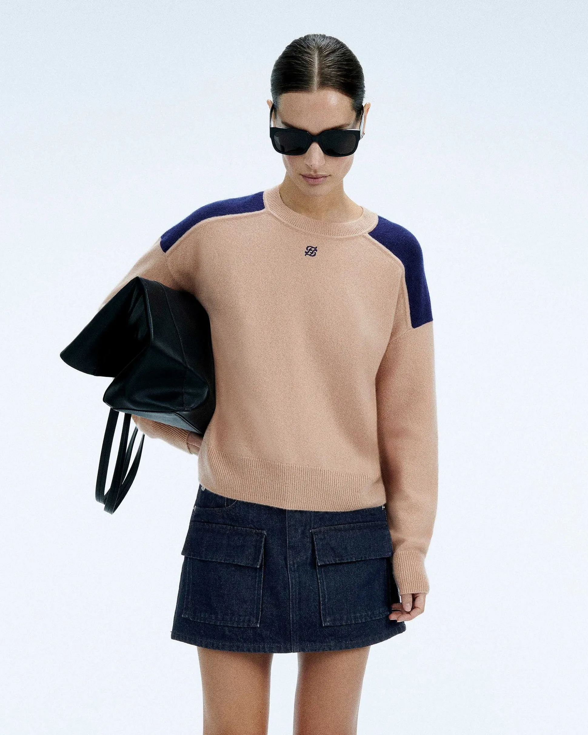 Pull Col Rond Bicolore Et Broderie