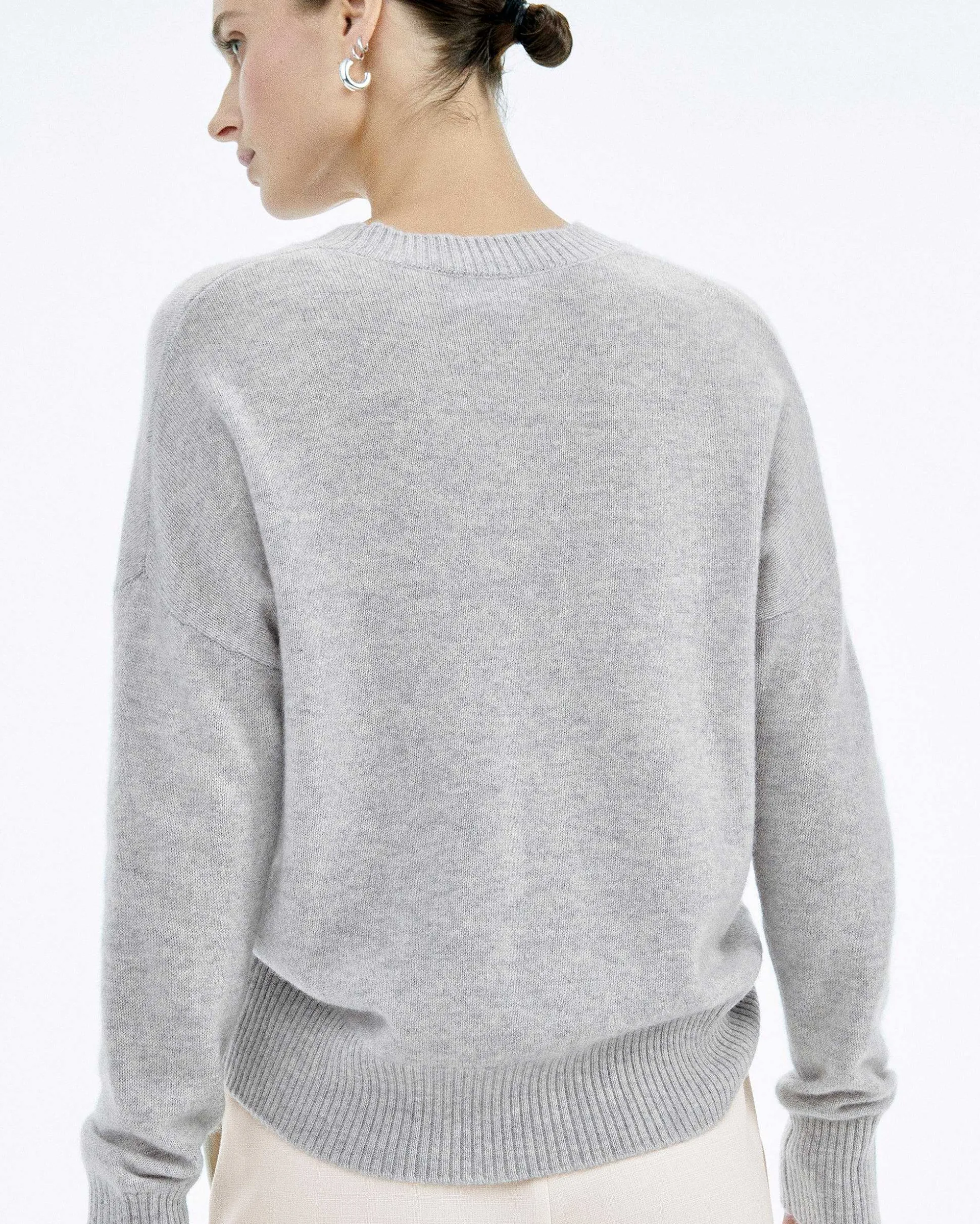 Pull Col Rond Coeur Brode