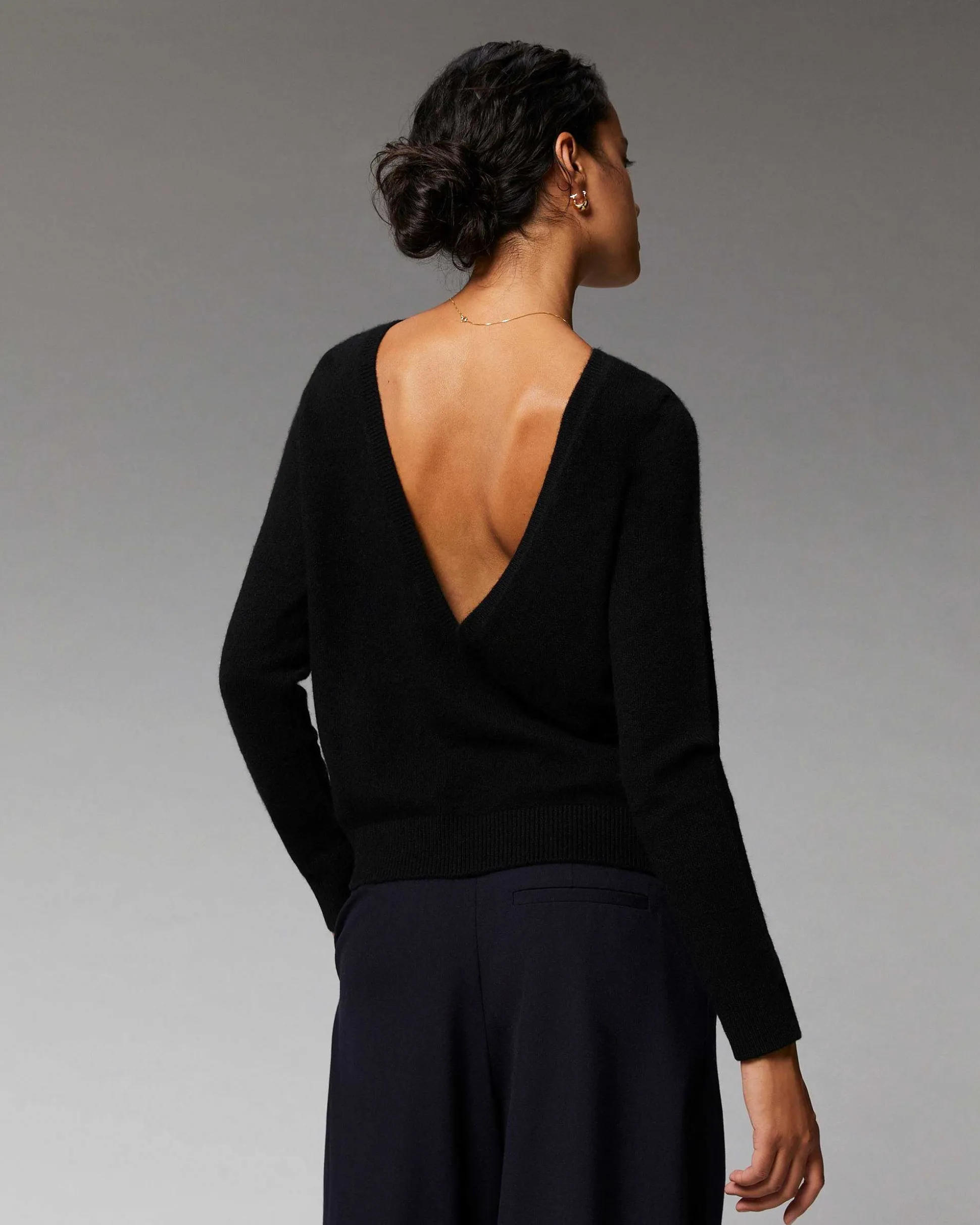 Pull Col Rond Dos Nu Leger