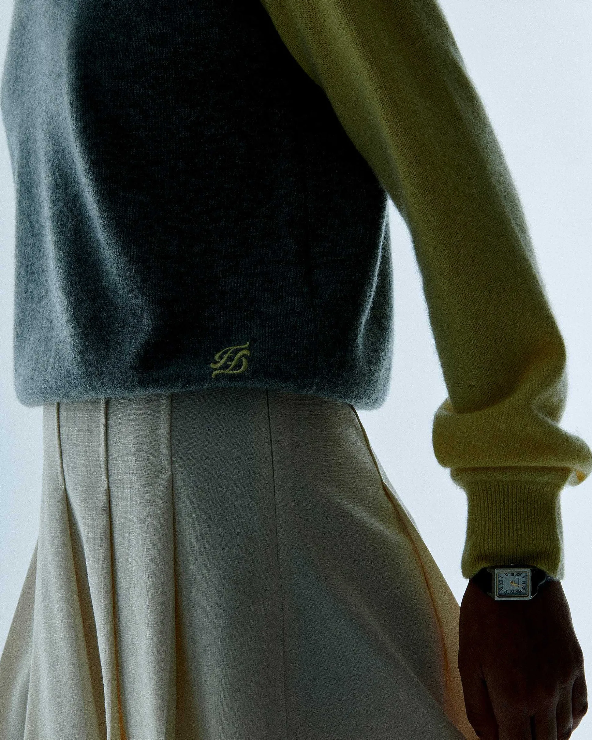 Pull Col Rond Manches Contrastees