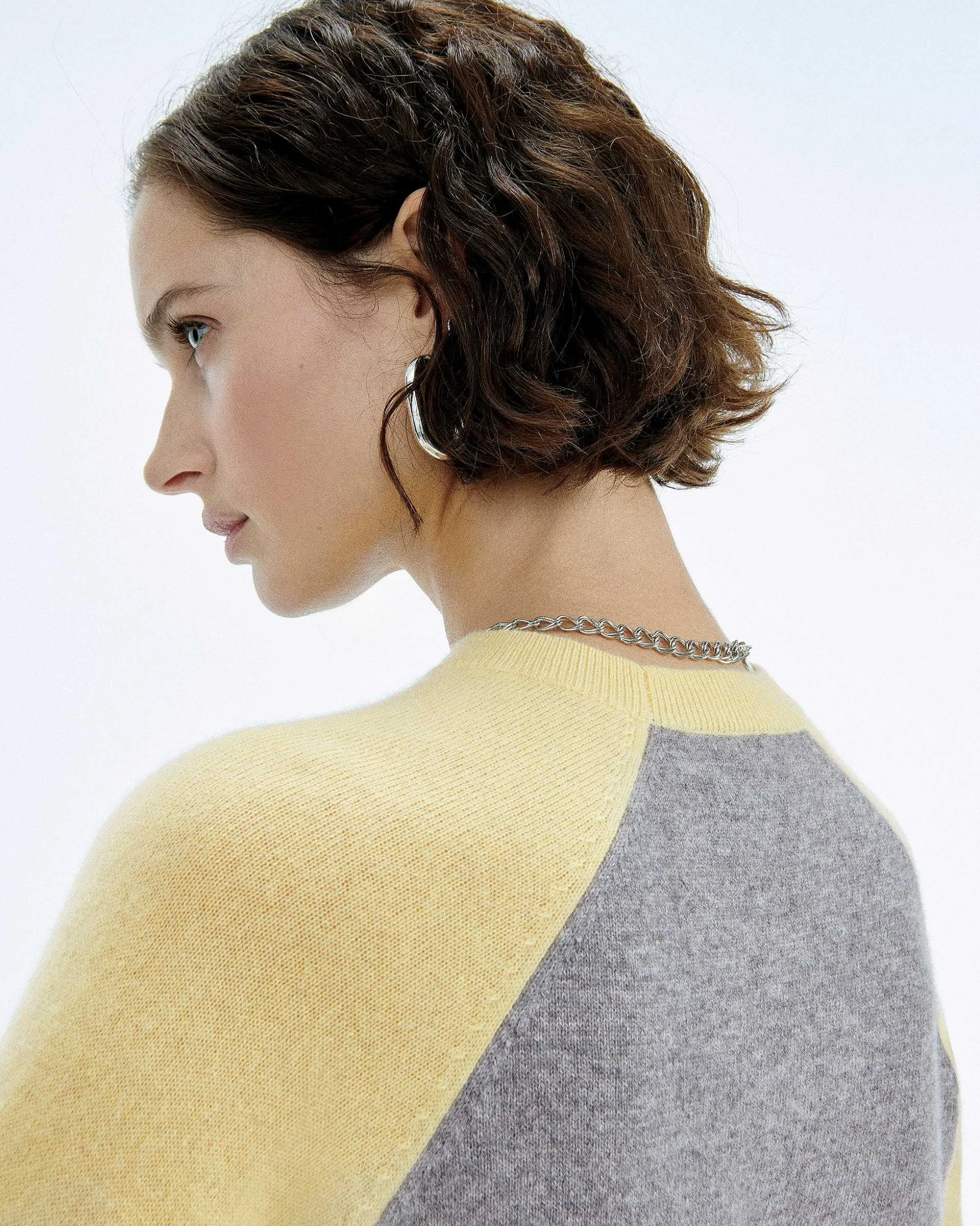 Pull Col Rond Manches Contrastees