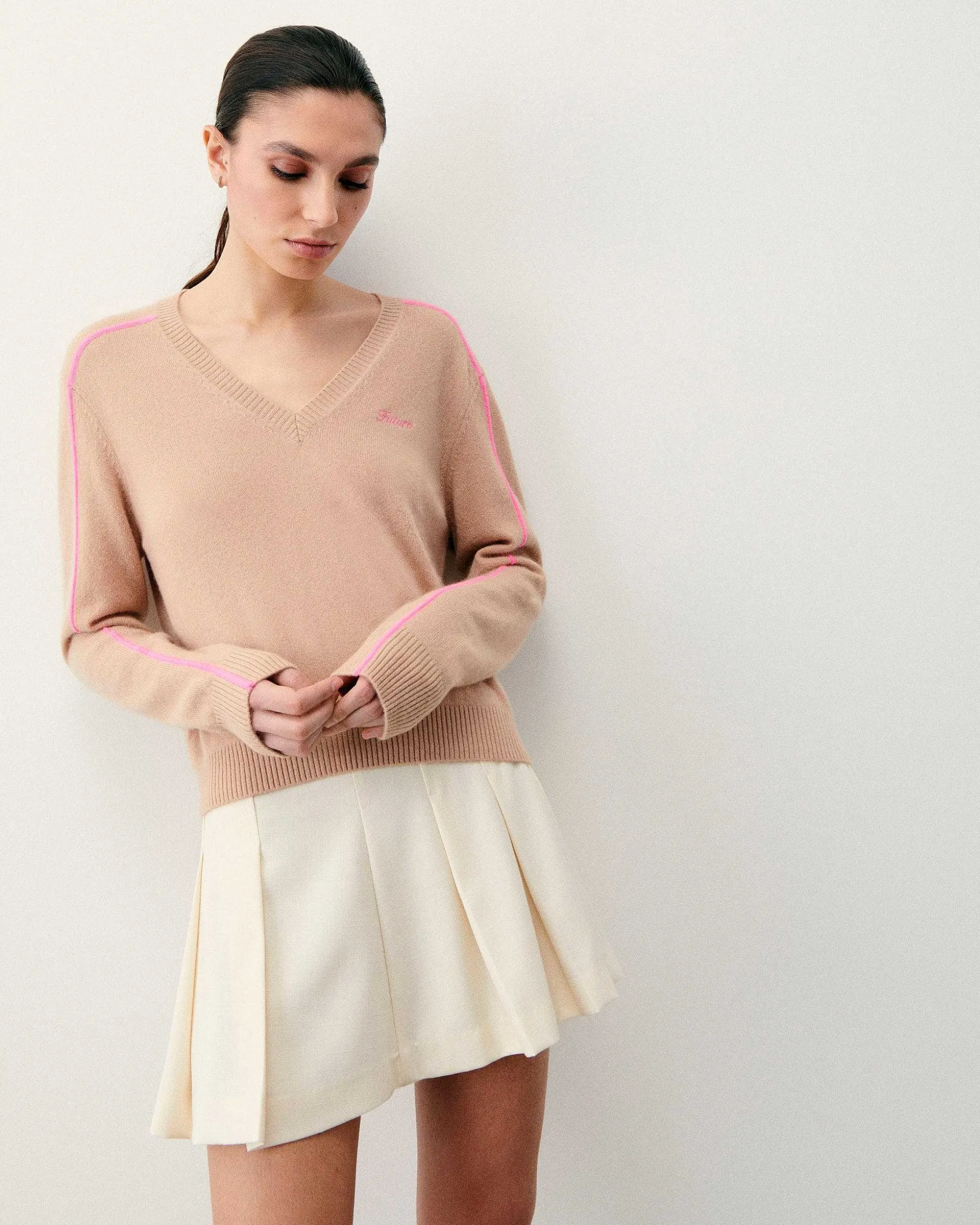 Pull Col V Bandes Fines Future