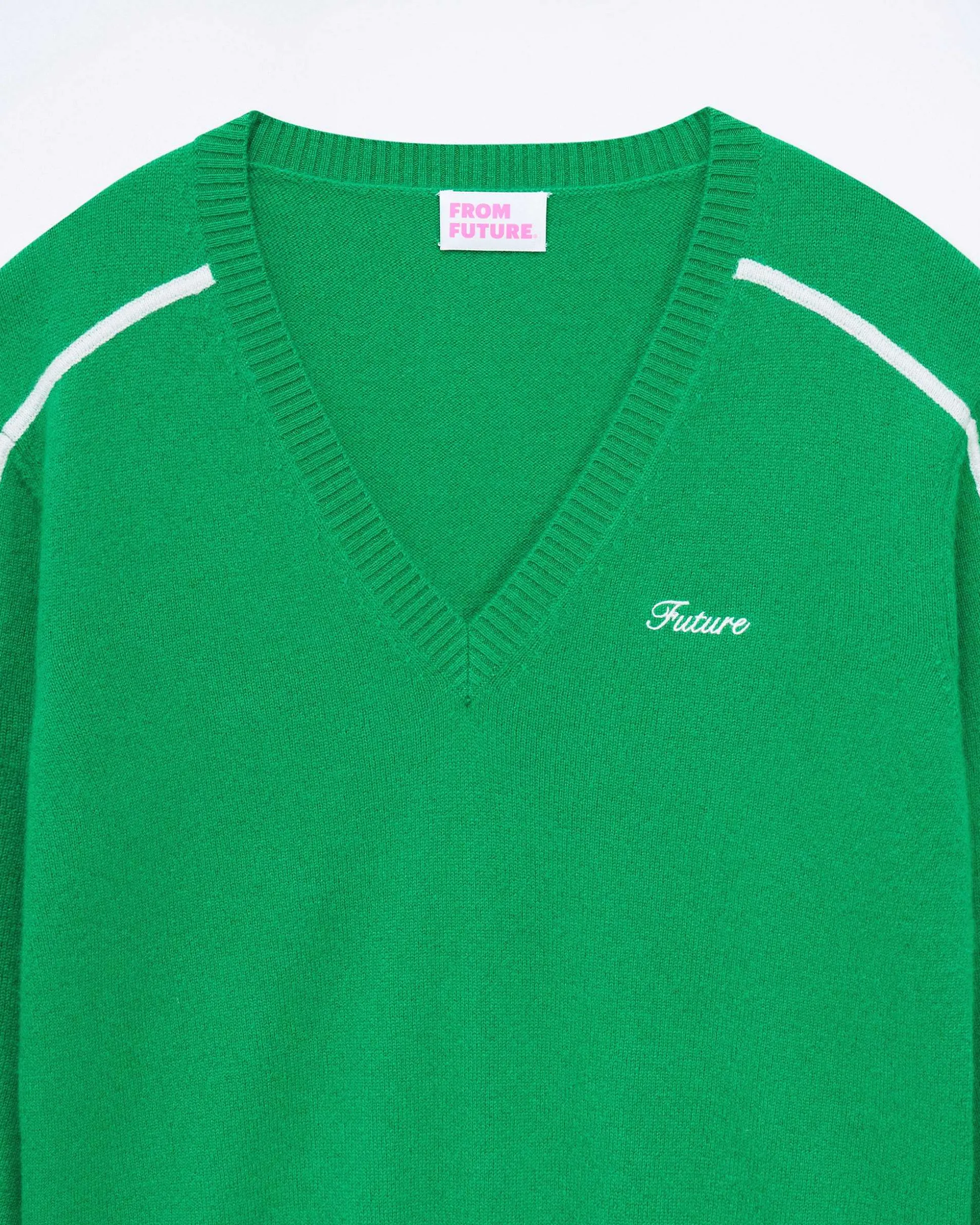 Pull Col V Bandes Fines Future