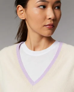 Pull Col V Liserets Contrastes Leger