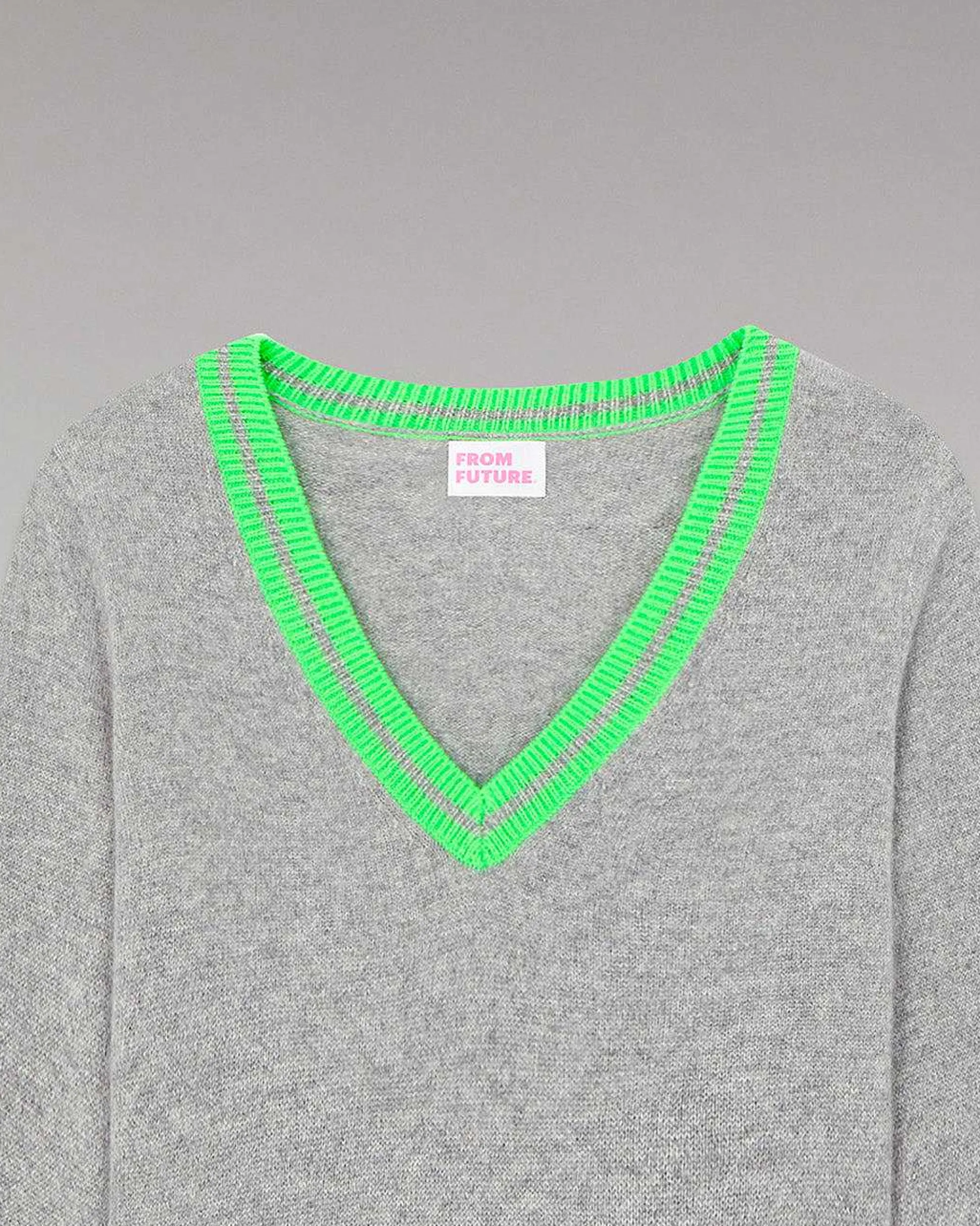 Pull Col V Rayures Tennis Leger