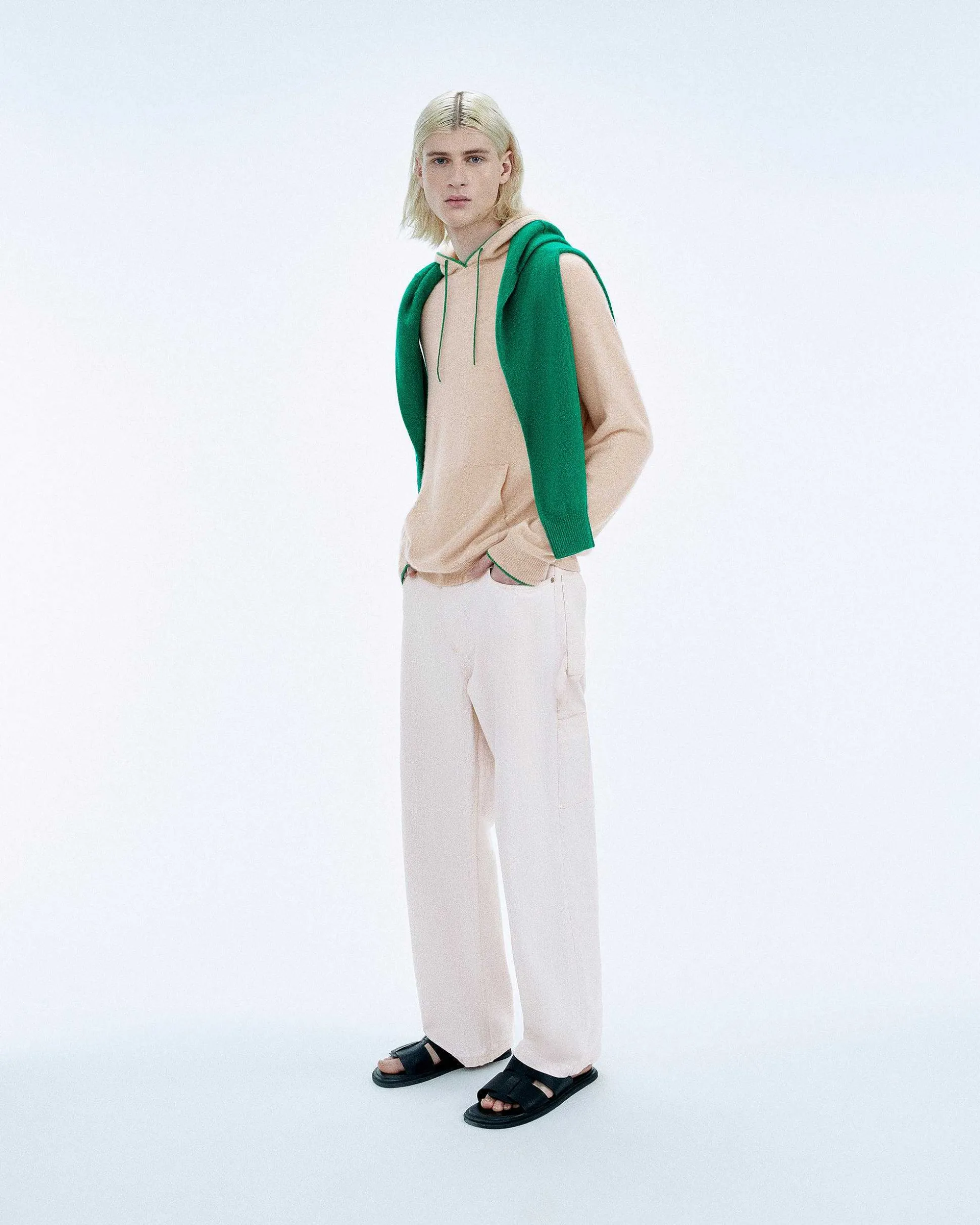 Pull Hoodie A Poche Et Liserets Contrastes