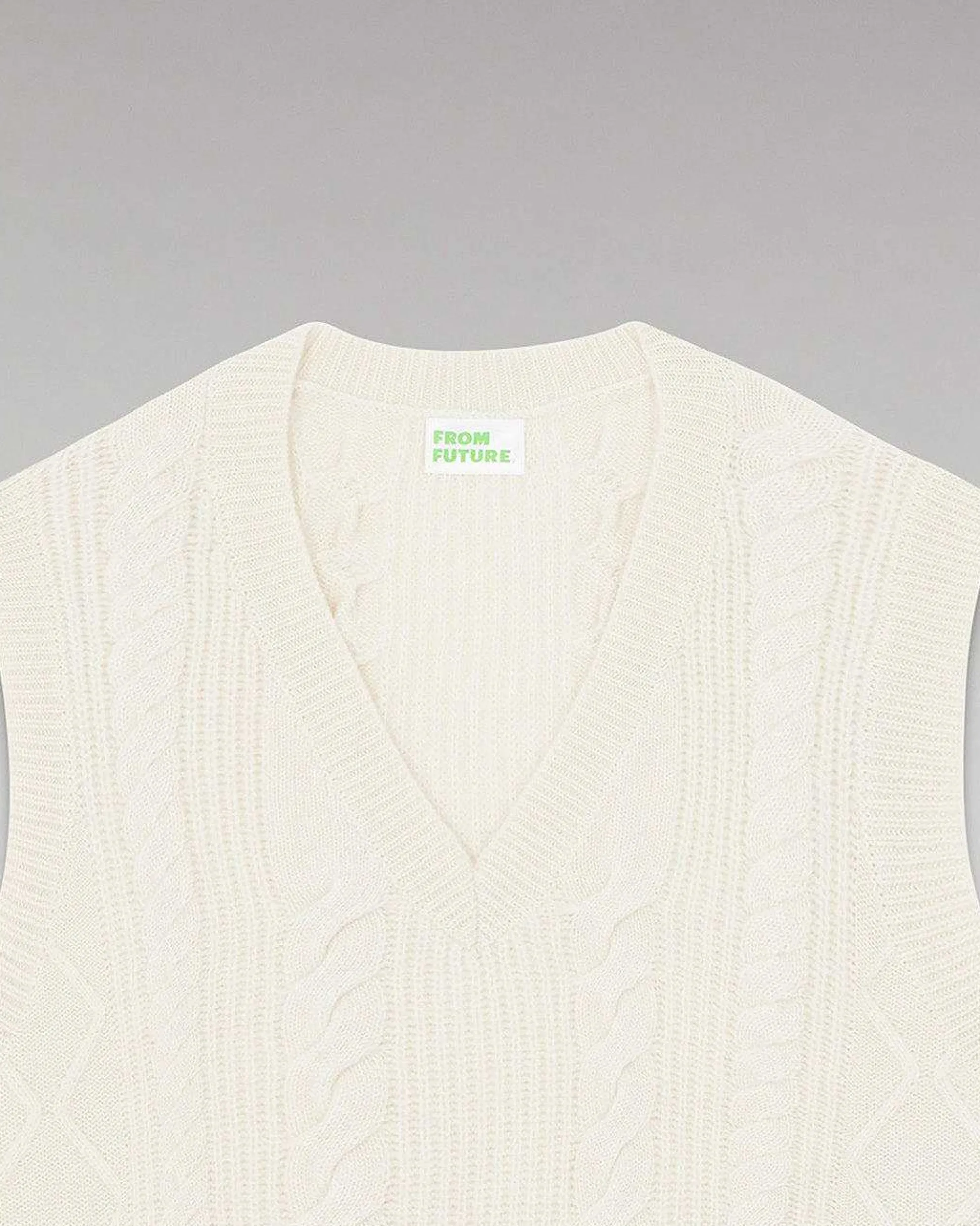 Pull Sans Manche Torsades