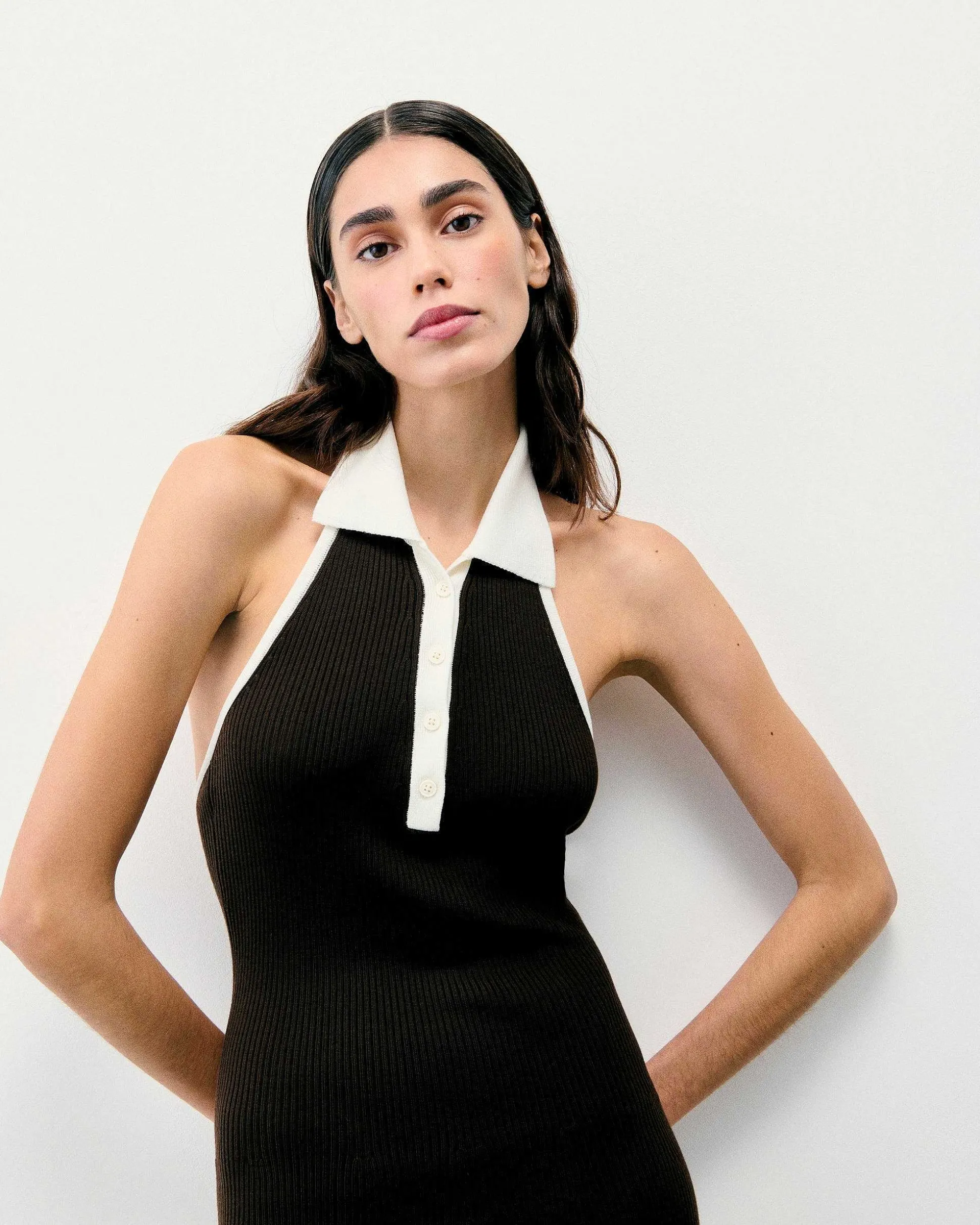 Robe Courte Bretelle