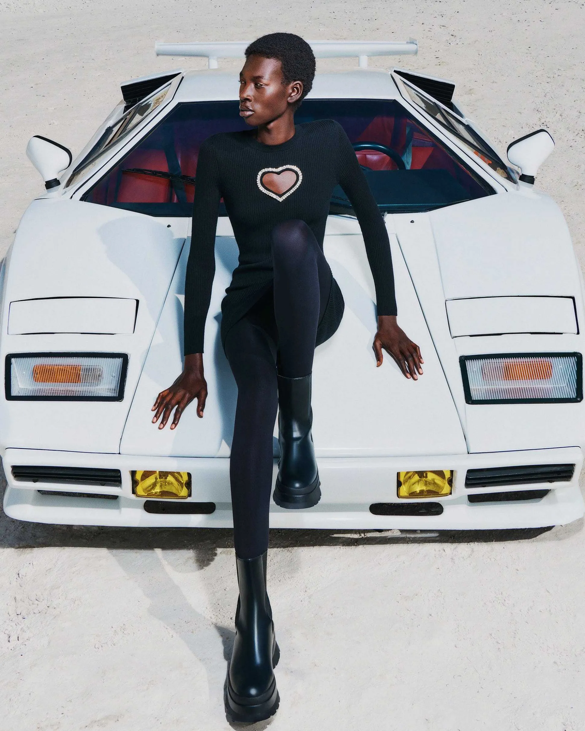 Robe Courte Manche Longue Coeur Strass