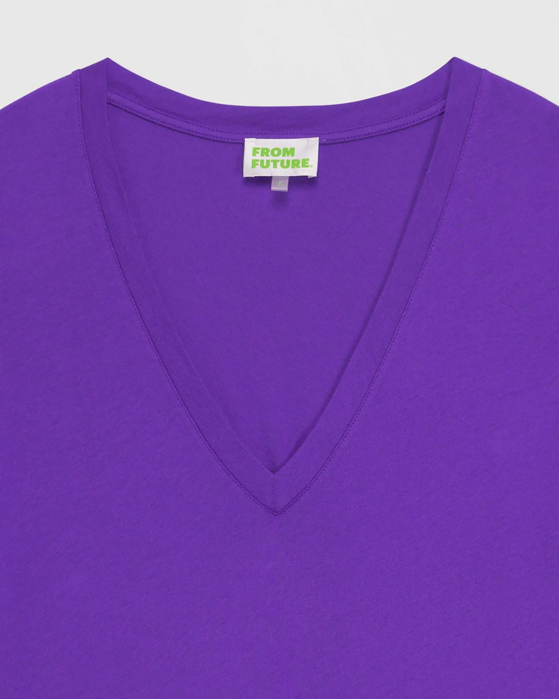 T-Shirt Col V Basique